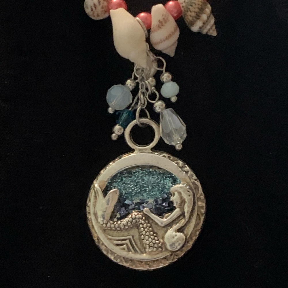 Necklace ๐ง๐ปโโ๏ธ - Picture 4 of 5